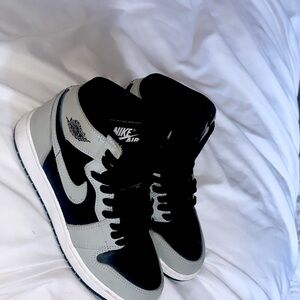 I’ve had these shoes for 2 years now they have been worn a few times